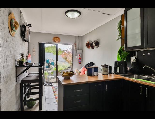10 BEDROOM FREEHOLD FOR SALE IN DANA BAY